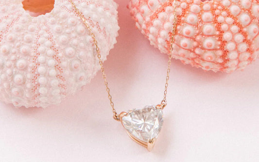 More Sparkle, Less Pressure: Why Moissanite Might Just Be Your New Best Friend